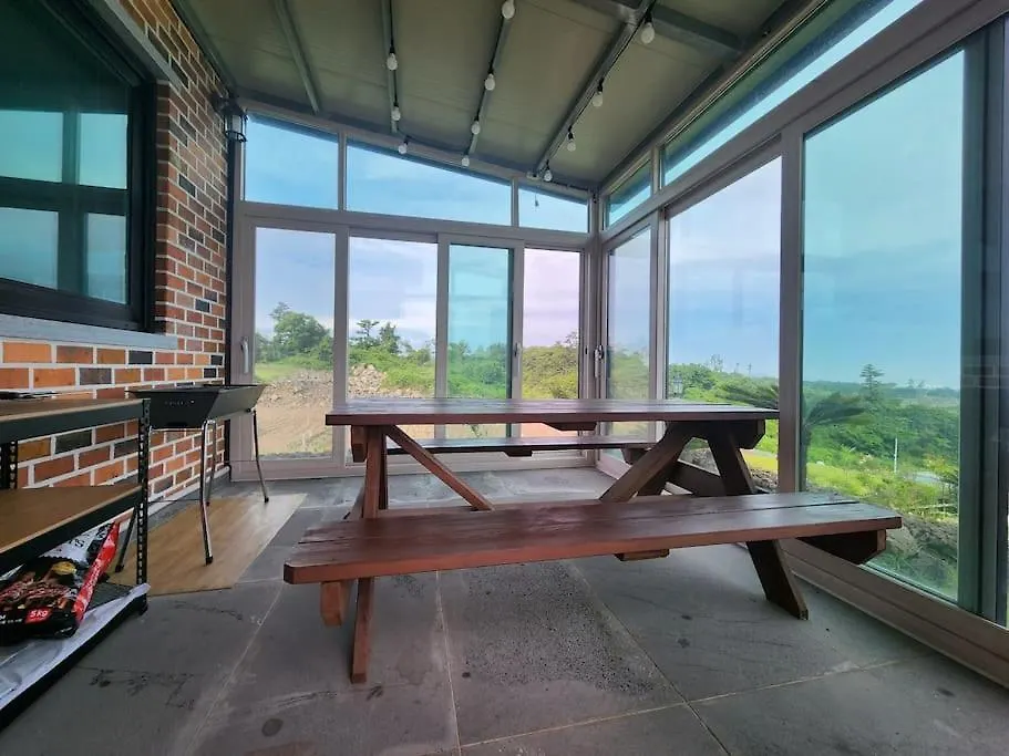Sunshine Aewol Entire House Vila Jeju Casa de Férias